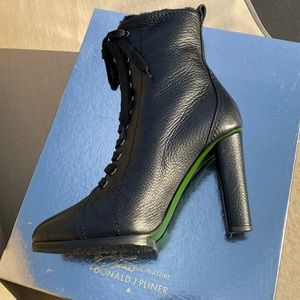 NIB! 🖤 Donald & Lisa Pliner Signature Fur-Lined Lace-Up Leather Mid-Calf Boots